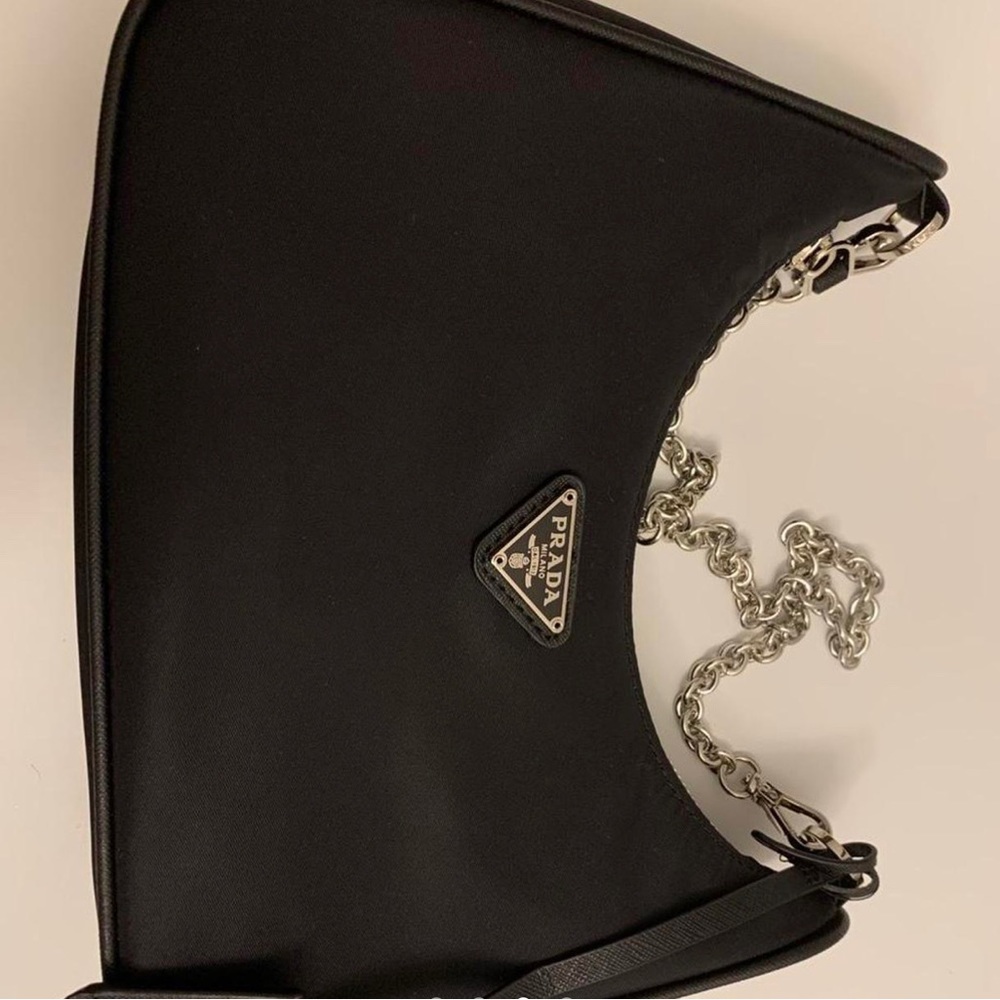 - Re-Edition 2005 Re-Nylon bag